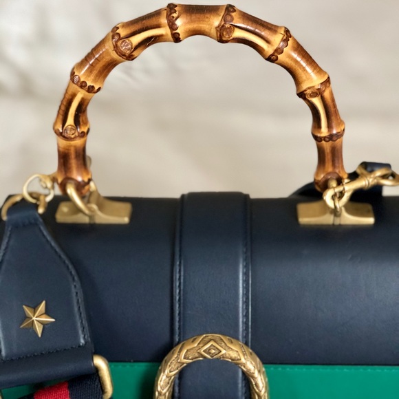 GUCCI Calfskin Bamboo Medium Shoulder Bag - Picture 2 of 14